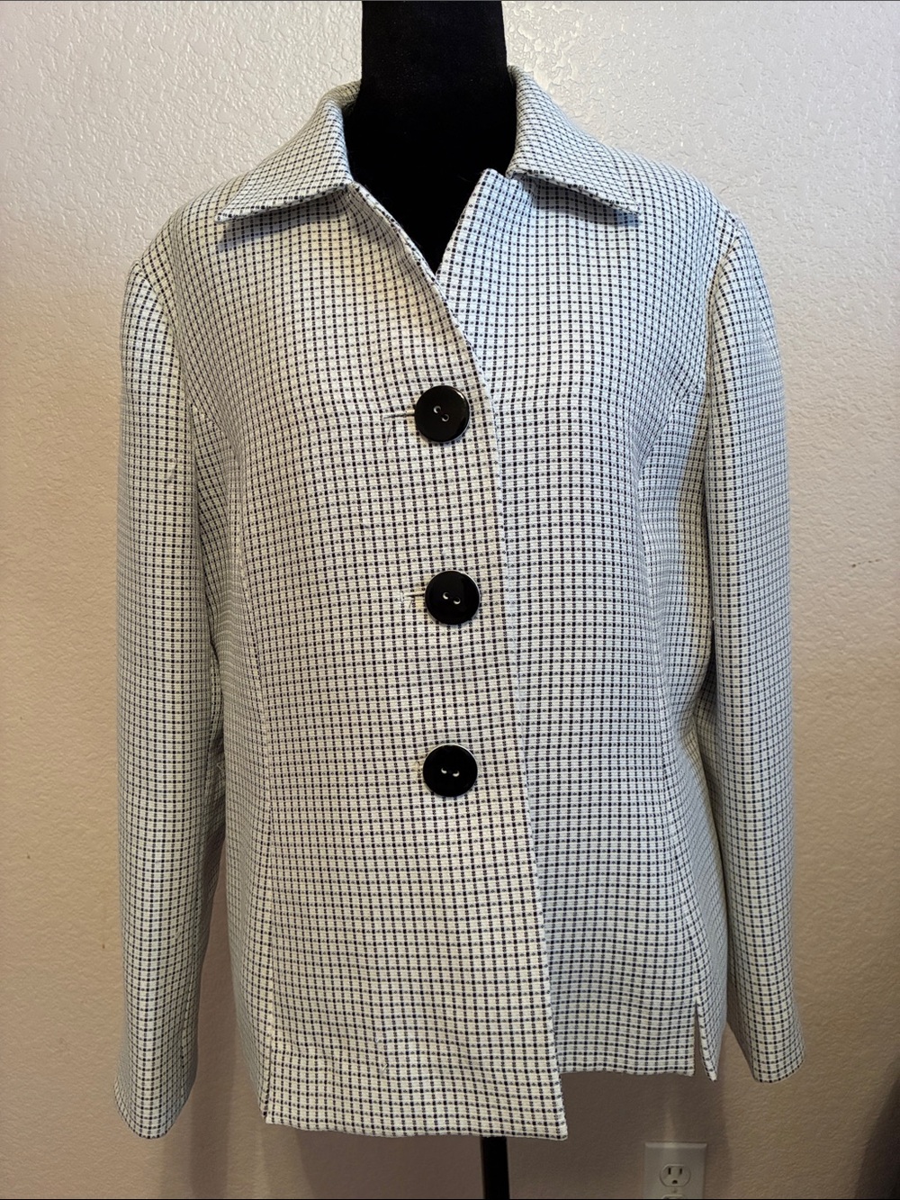 Le Suit White and Black Grid Blazer with Large Buttons